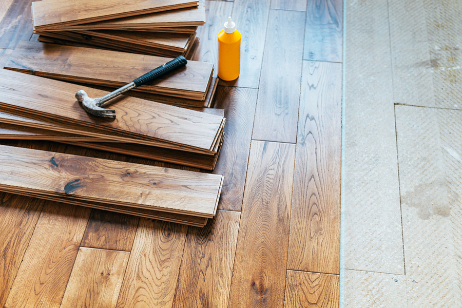 4 Tips for Choosing and Caring for a Wood Floor in Your Home