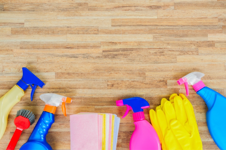 Spring Cleaning 101: Checklist, Tips & Tricks